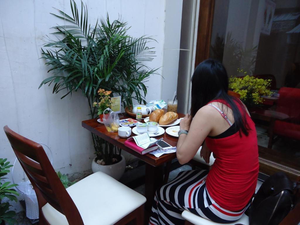 Pink Tulip Hotel Cidade de Ho Chi Minh Exterior foto
